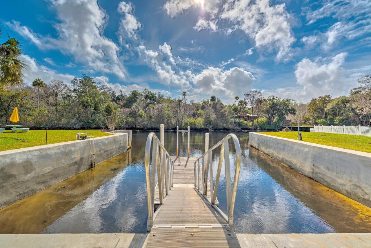 Withlacoochee River House With Dock And Kayaks! Yankeetown Ngoại thất bức ảnh